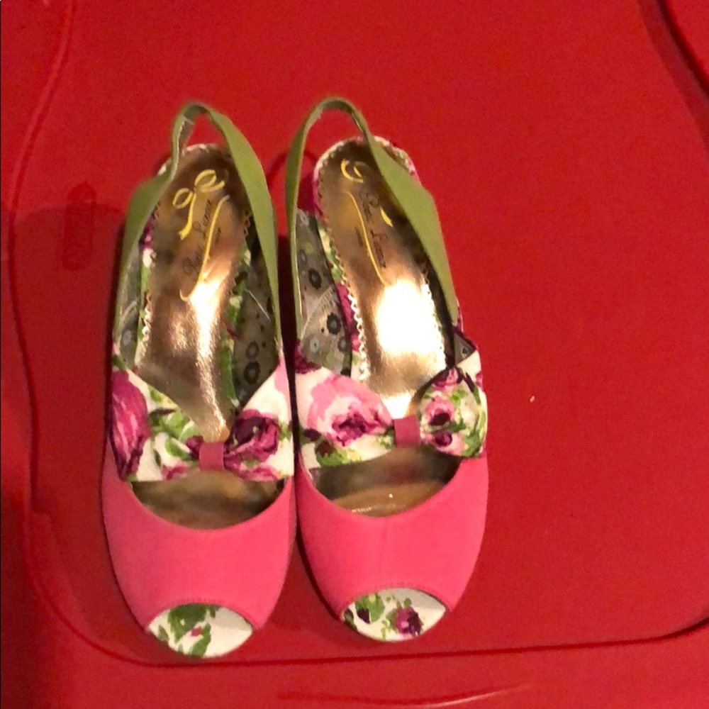 Poetic license heel